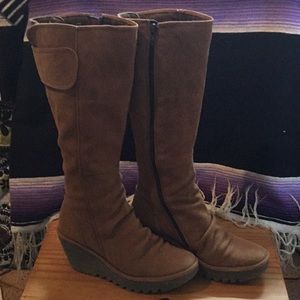 Fly London Yule Camel Suede Wedge Boot 37